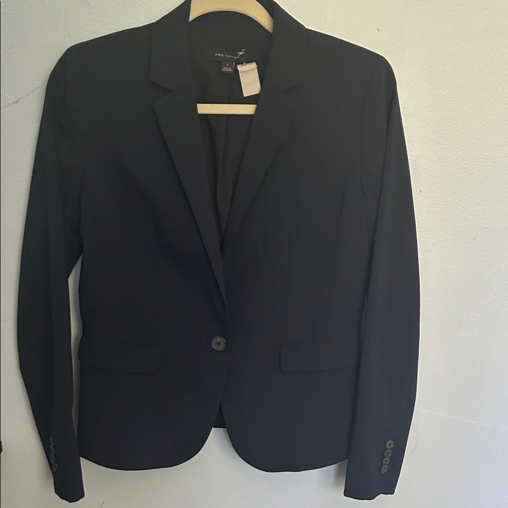 Ann Taylor Navy Suit EUC